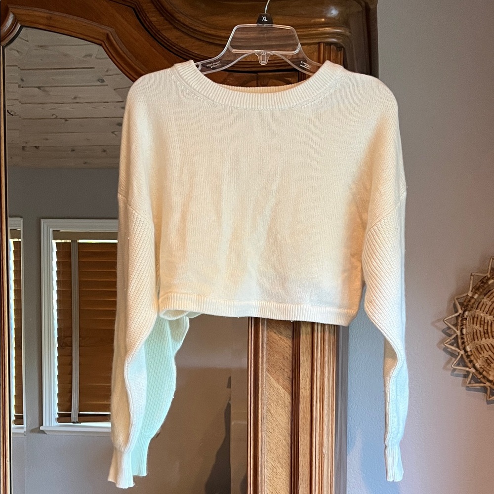 Alice + Olivia Cashmere Blend Cropped Ribbed Sweater